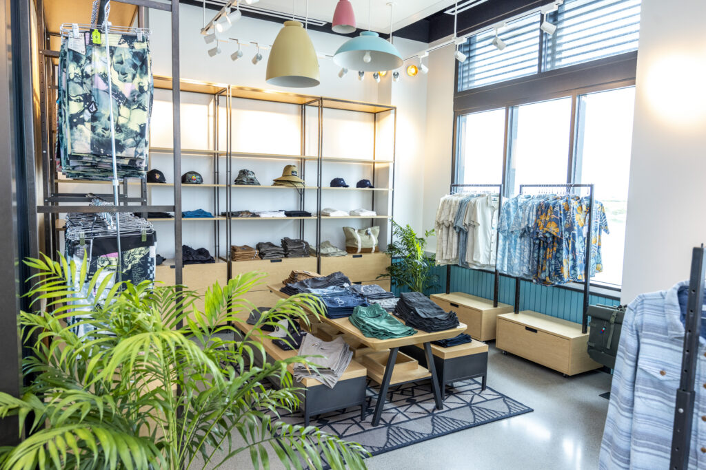 apparel and accessories retail